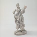 Πορσελάνινη φιγούρα κοπέλας με στάμνα