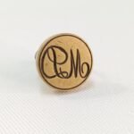 Σφραγίδα για βουλοκέρι με αρχικά M.D. (πρώτο μισό 20ού αιώνα), Σπάνια