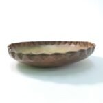 Διακοσμητικό χάλκινο σκεύος με ανάγλυφο σχήμα - Image 4