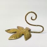 Μπρούτζινος γάντζος- κρεμάστρα τοίχου 'Φύλλο σφενδάμου' - Image 3