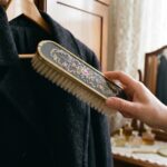 Βούρτσα ρούχων με μπρούτζο και χειροποίητο κέντημα (μέσα 20ού αιώνα) - Image 5