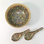 Πορσελάνινο κινεζικό μπολ με 2 κουτάλια Mun Shou (Qianlong Nian Zhi) - Image 2