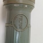 Στρατιωτικός φακός FULTON (MX-993/U) γκρι με κρίκο μεταφοράς - Image 7