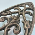 Αντίκα σίδερο κάρβουνου και περίτεχνη βάση - Image 3