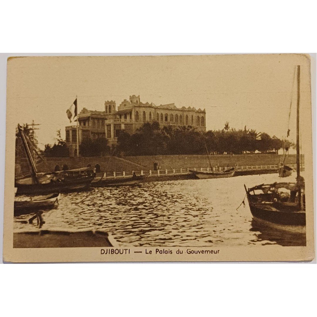 20250911_192257-1500x1000-DB2-46-A Vintage Καρτ Ποστάλ "Le Palais du Gouverneur" DJIBOUTI (1949) - Image 1