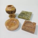 Διακοσμητικά αντικείμενα (3 σταχτοδοχεία από όνυχα και 1 κηροπήγιο)