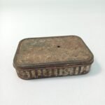 Vintage μεταλλική ταμπακιέρα καπνού "Player's No Name Tobacco"