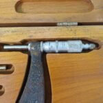Θήκη με μικρόμετρο βάθους (6"-9") "Depth Micrometer - SCHERR-TUMICO" U.S. Property - Image 2