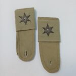 Πηλήκιο, επωμίδες, μπαρέτα (WWII) (Συλλογή 3 τεμαχίων) - Image 4