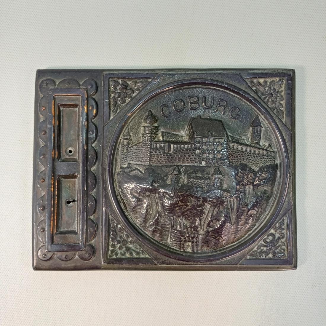 12B1-30-20251205_121426-1100x1100 Ανάγλυφη μεταλλική πλάκα "Κάστρο Veste Coburg" - Image 1