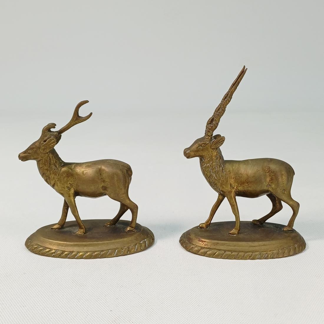 12B1-33-20251205_122933-1100x1100 Ορειχάλκινα ειδώλια αντιλόπης και ελαφιού - Image 1