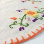 Vintage λευκά είδη (πετσέτες, τραπεζομάντηλο, σεμέν, τραβέρσα) (9 τεμάχια) - Image 7