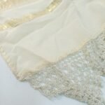 Λευκά είδη από οργάντζα (1 τραβέρσα και 16 διακοσμητικές πετσέτες πιάτου) - Image 5