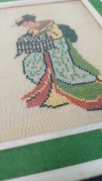 Κορνίζες με vintage κεντήματα (γκέισα και ταυρομαχία) 2 τεμάχια - Image 2