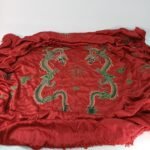 Vintage σατέν ριχτάρι με σχέδιο Κινεζικών δράκων