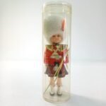 Συλλεκτική κούκλα με παραδοσιακή στρατιωτική στολή των Highlands Σκωτίας