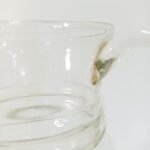 LOT ειδών σερβιρίσματος (κανάτα/καράφα/αλατοπίπερο/μεταλλικά πιατάκια) (7 τεμάχια) - Image 6