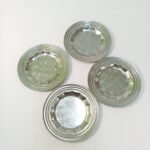 LOT ειδών σερβιρίσματος (κανάτα/καράφα/αλατοπίπερο/μεταλλικά πιατάκια) (7 τεμάχια) - Image 8