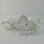 Vintage είδη κουζίνας (LOT 4 τεμαχίων) (κανάτες/λεμονοστύφτης/αλατοπίπερο) - Image 3