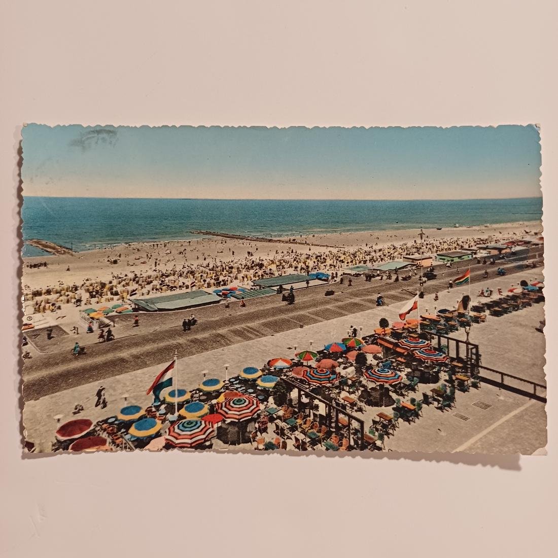 DB2-142-A-20260104_170111-1100x1100 Vintage Καρτ Ποστάλ "Scheveningen" (δεύτερο μισό 20ού αιώνα) - Image 1