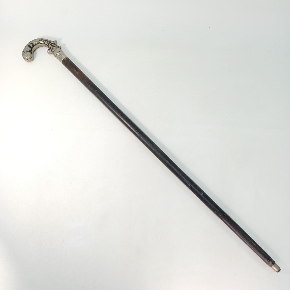 RM1-37-20251209_105226-1100x1100 Μπαστούνι στήριξης ξύλινο με μεταλλική λαβή, vintage - Image 1