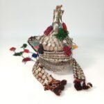 Παραδοσιακό νυφικό κάλυμμα κεφαλής (headdress) με χάντρες και έκτυπα ελάσματα
