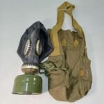 Σοβιετική μάσκα αερίων GP-5 με θήκη δεκαετία 1960 (περίοδος Ψυχρού Πολέμου)