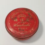 Μεταλλικό κουτί για καραμέλες "Umeboshi" της ιαπωνικής εταιρείας Eitaro Confectionery (δεκαετίες 1970-'80)