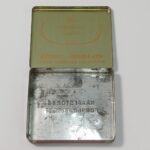 WWII- Βρετανία, Μεταλλικό κουτί τσιγάρων Benson And Hedges με ένδειξη "NAAFI Stores for HM forces" - Image 4